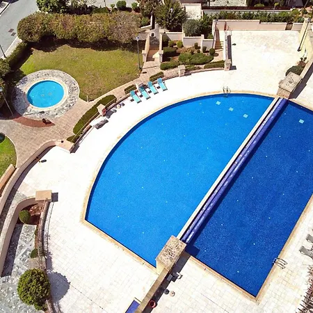 Aphrodite Hills Renovated Flat L01 With Garden Lejlighed