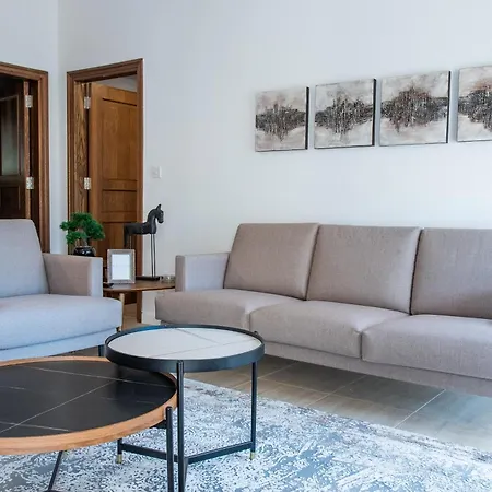 Aphrodite Hills Renovated Flat L01 With Garden דירה *