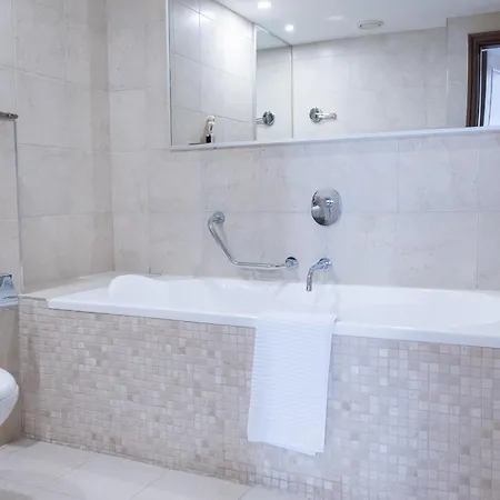 Aphrodite Hills Renovated Flat L01 With Garden *