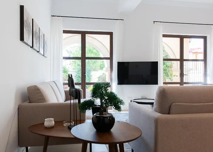 Lägenhet Aphrodite Hills Renovated Flat L01 With Garden *